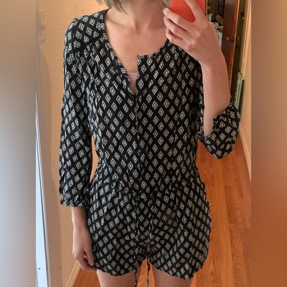 Various Rompers - Picture 5 of 12